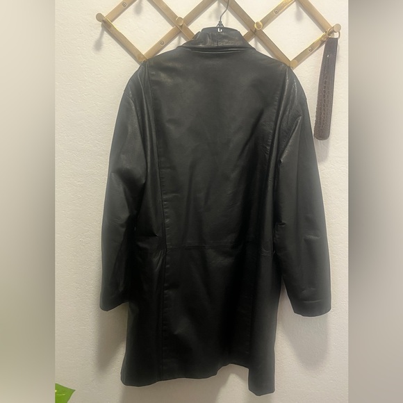 Vintage Black Genuine Leather Coat - Picture 2 of 8